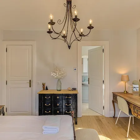 Aiguille Du Midi - Alpes Travel - Sleeps 6 Apartment