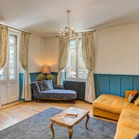 Aiguille Du Midi - Alpes Travel - Sleeps 6 Chamonix