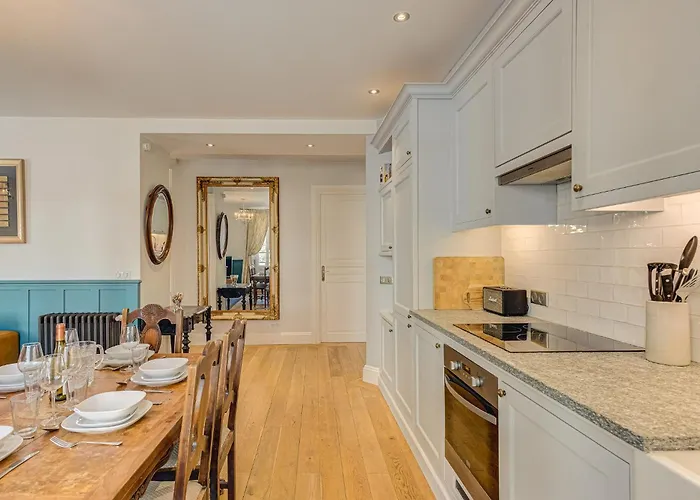 Aiguille Du Midi - Alpes Agency - Sleeps 6