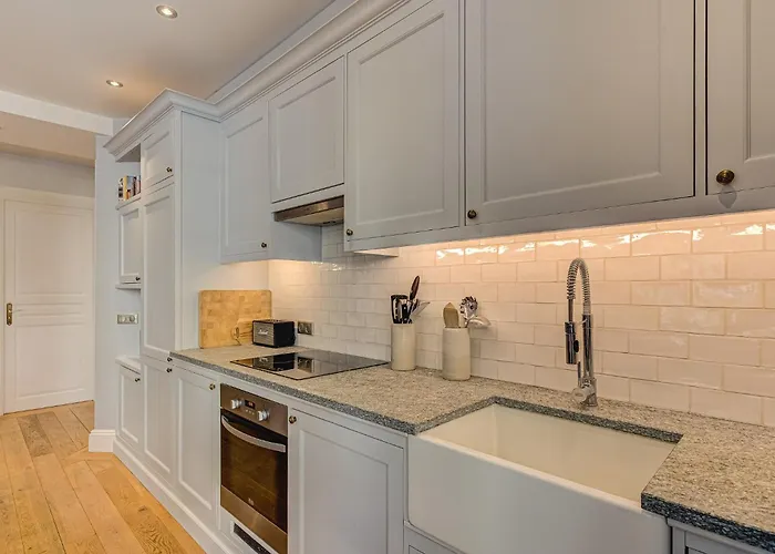 Aiguille Du Midi - Alpes Agency - Sleeps 6