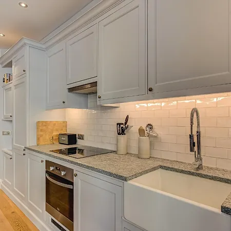 Aiguille Du Midi - Alpes Travel - Sleeps 6