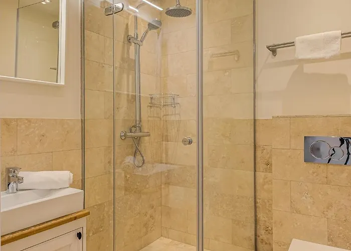 Aiguille Du Midi - Alpes Travel - Sleeps 6 *